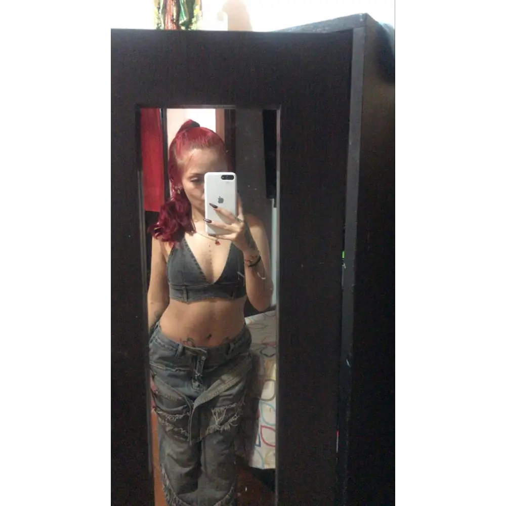 Camgirl Rojita Latina